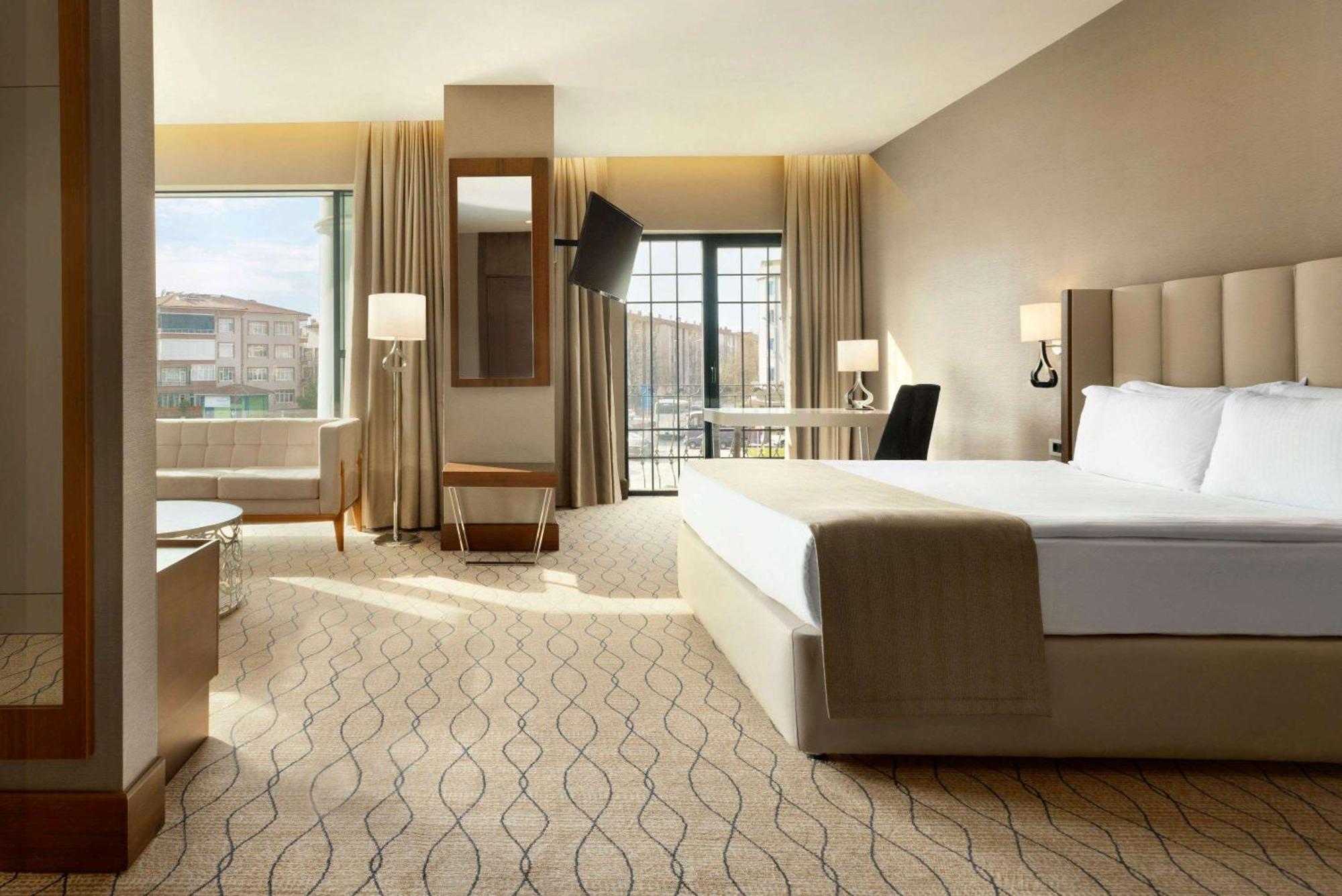 Ramada By Wyndham Sakarya Hotel Extérieur photo
