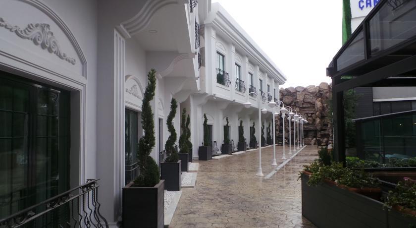 Ramada By Wyndham Sakarya Hotel Extérieur photo