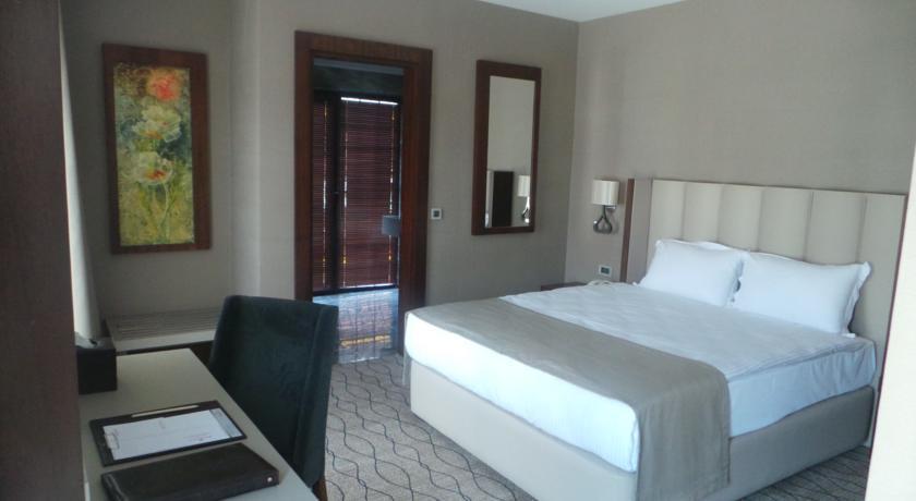 Ramada By Wyndham Sakarya Hotel Extérieur photo