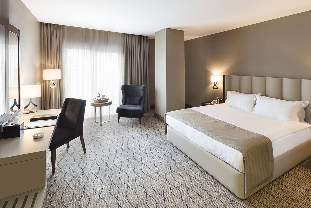 Ramada By Wyndham Sakarya Hotel Extérieur photo