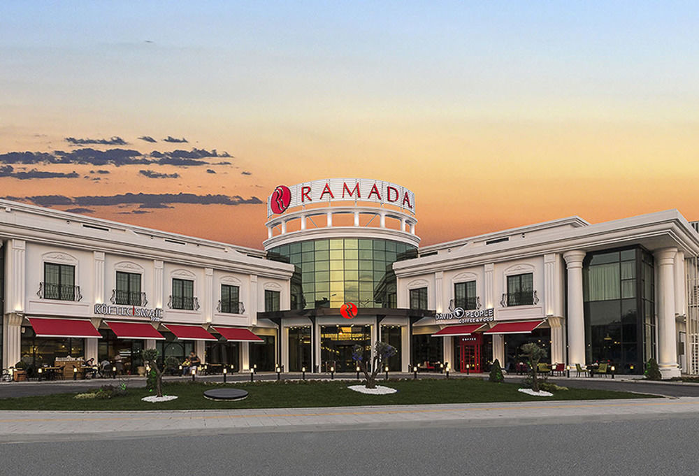Ramada By Wyndham Sakarya Hotel Extérieur photo