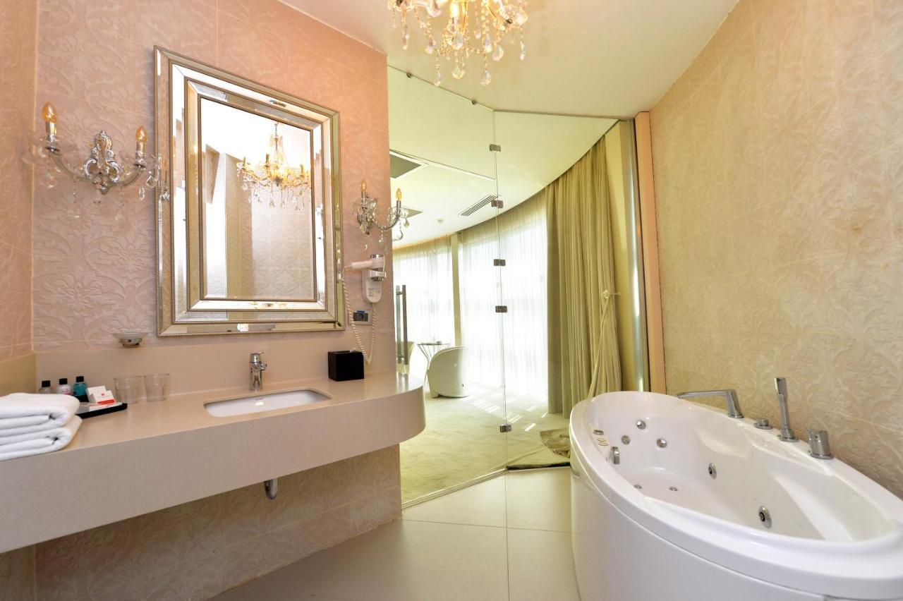 Ramada By Wyndham Sakarya Hotel Extérieur photo